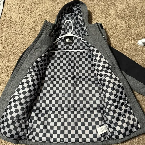 Quiksilver Two-Tone Hooded Jacket in Gray and Black - Picture 3 of 4